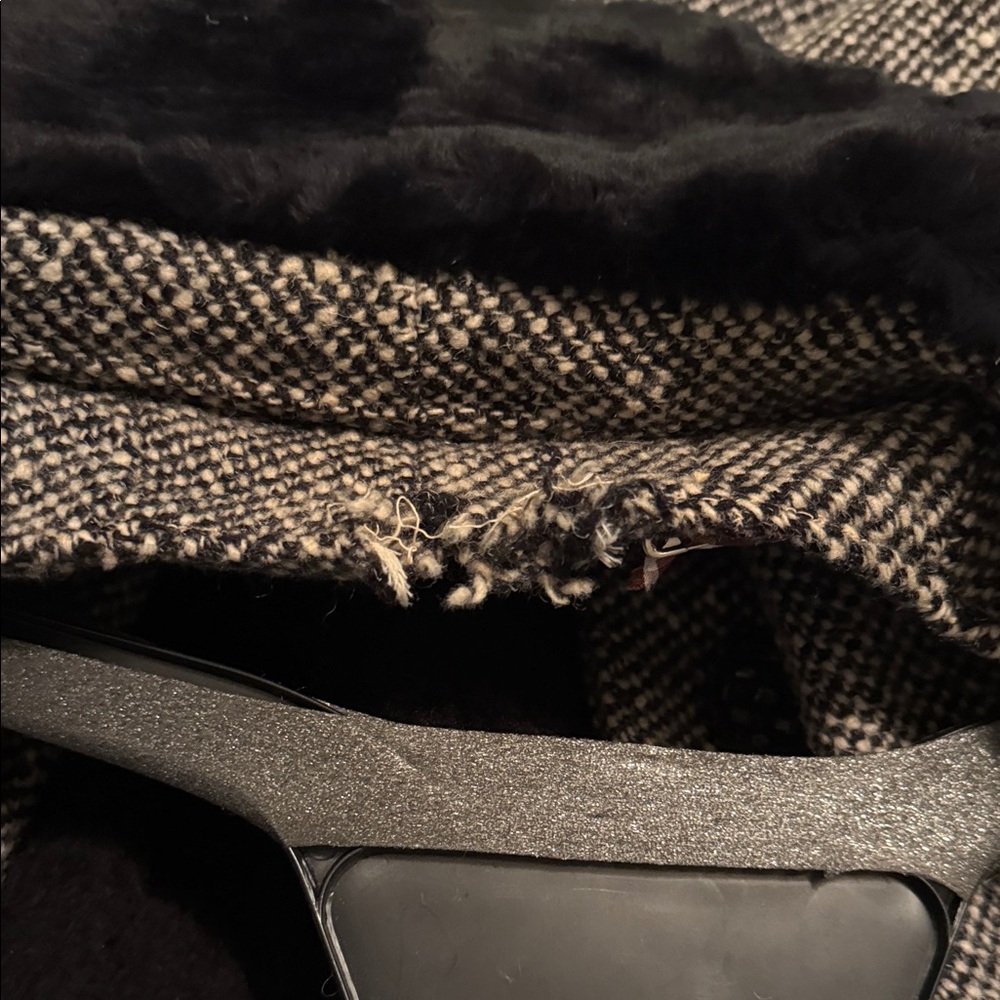 Vintage tweed coat with faux fur collar - Picture 6 of 9